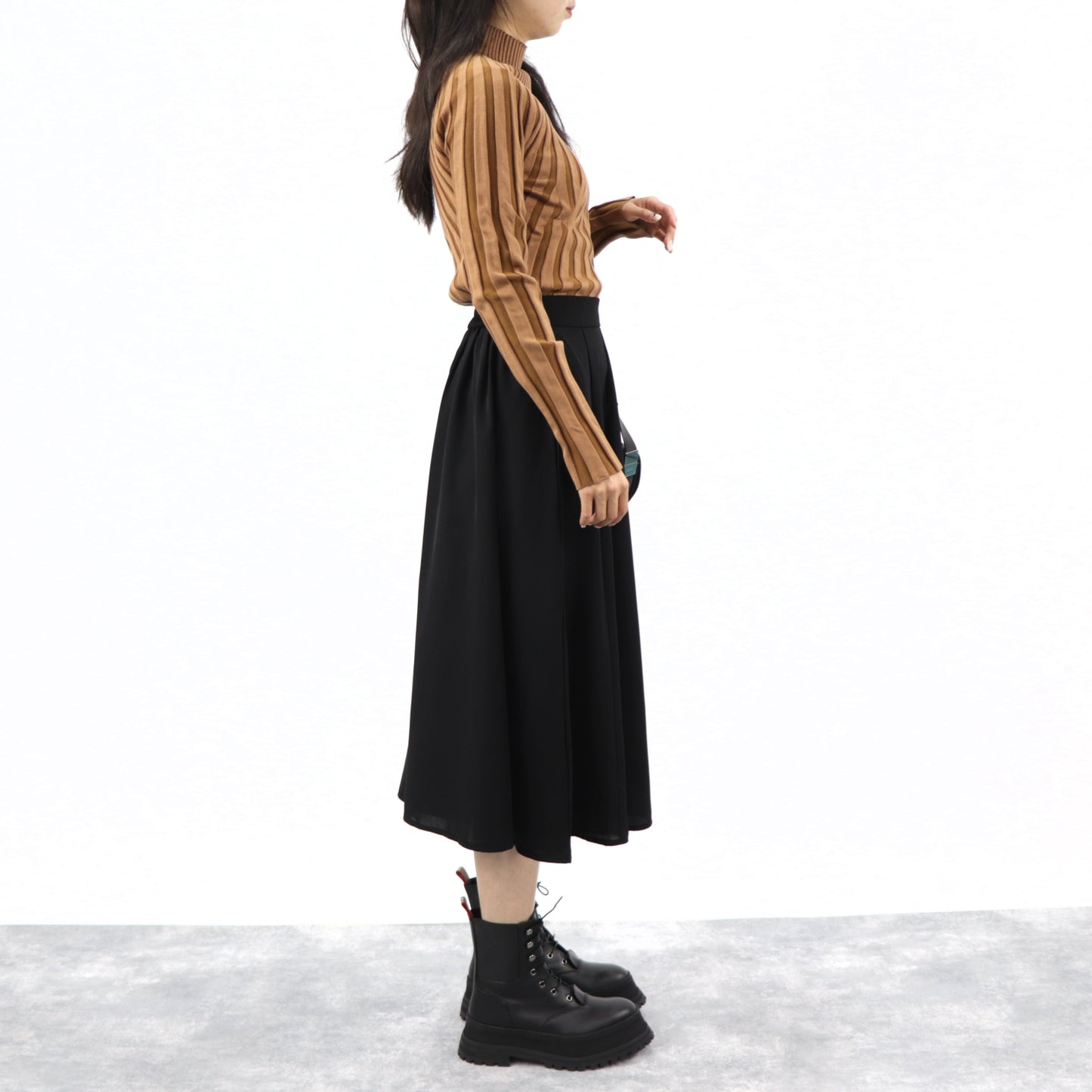 バーバリー ニット 8023921A4572 ブラウン タートルネック