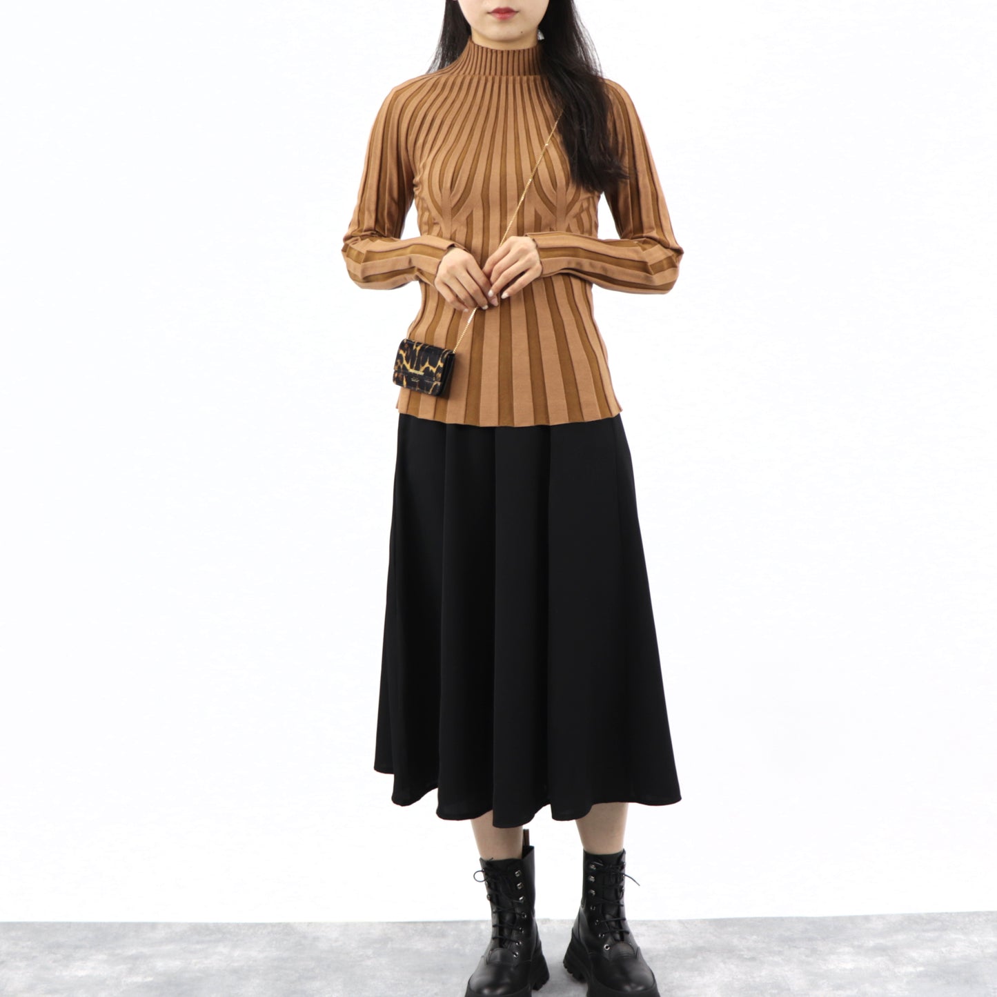 バーバリー ニット 8023921A4572 ブラウン タートルネック