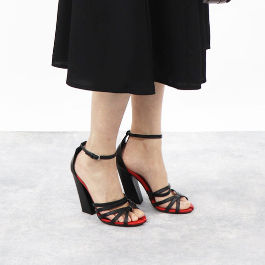 バーバリー サンダル ヒール 8028465 A1189 BLACK