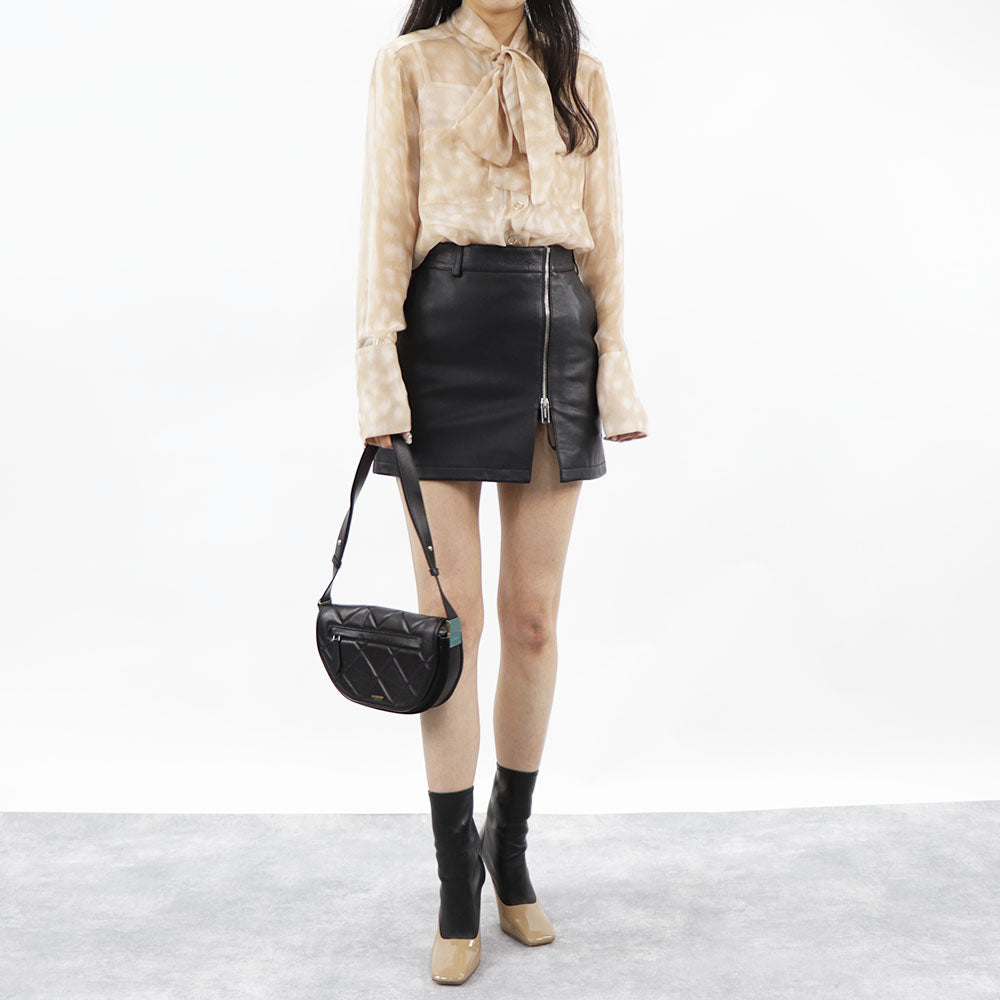 バーバリー ショートブーツ 8015548 A1386 ブラック