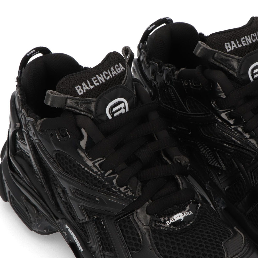 BALENCIAGA スニーカー ランナー ブラック 厚底 ロゴ
