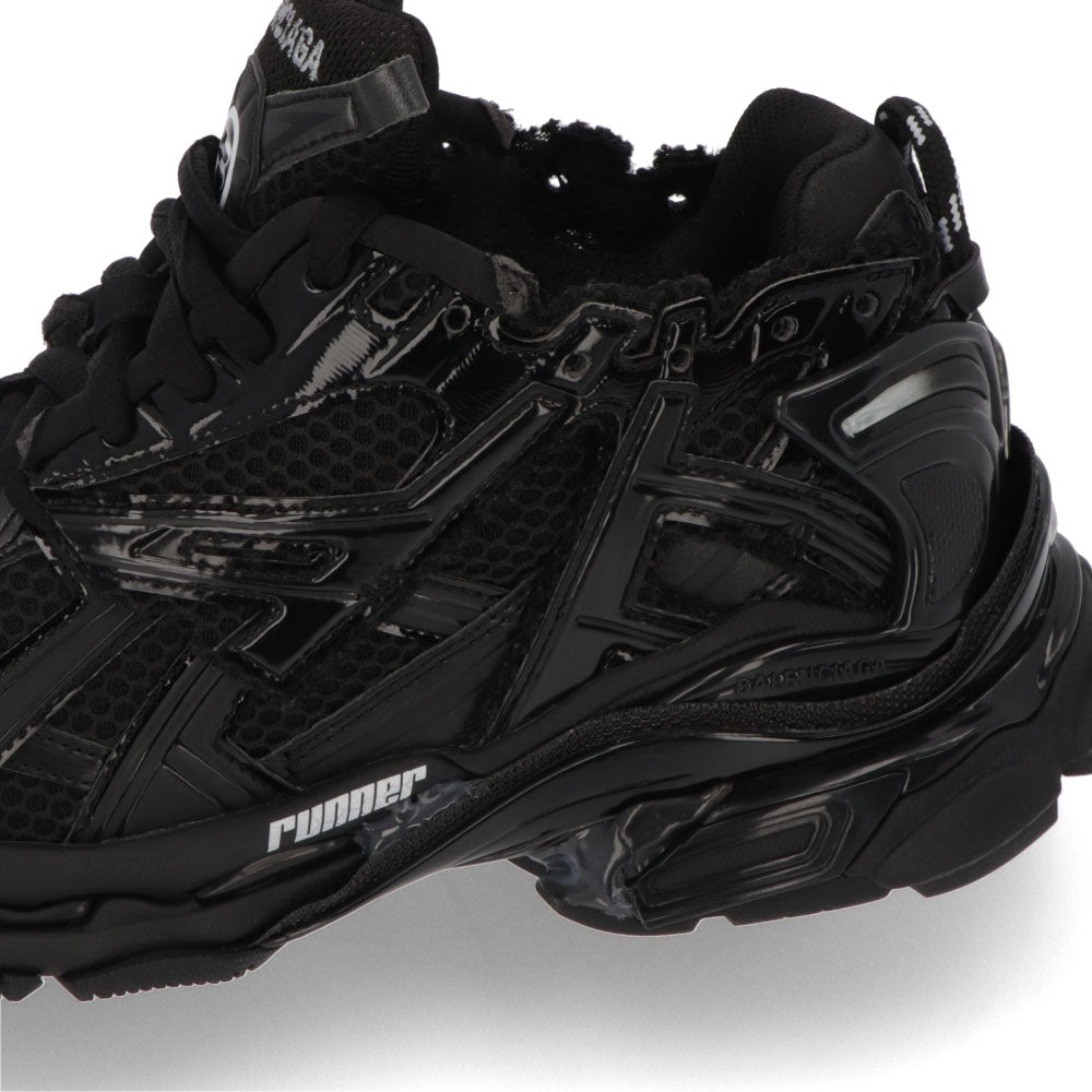BALENCIAGA スニーカー ランナー ブラック 厚底 ロゴ