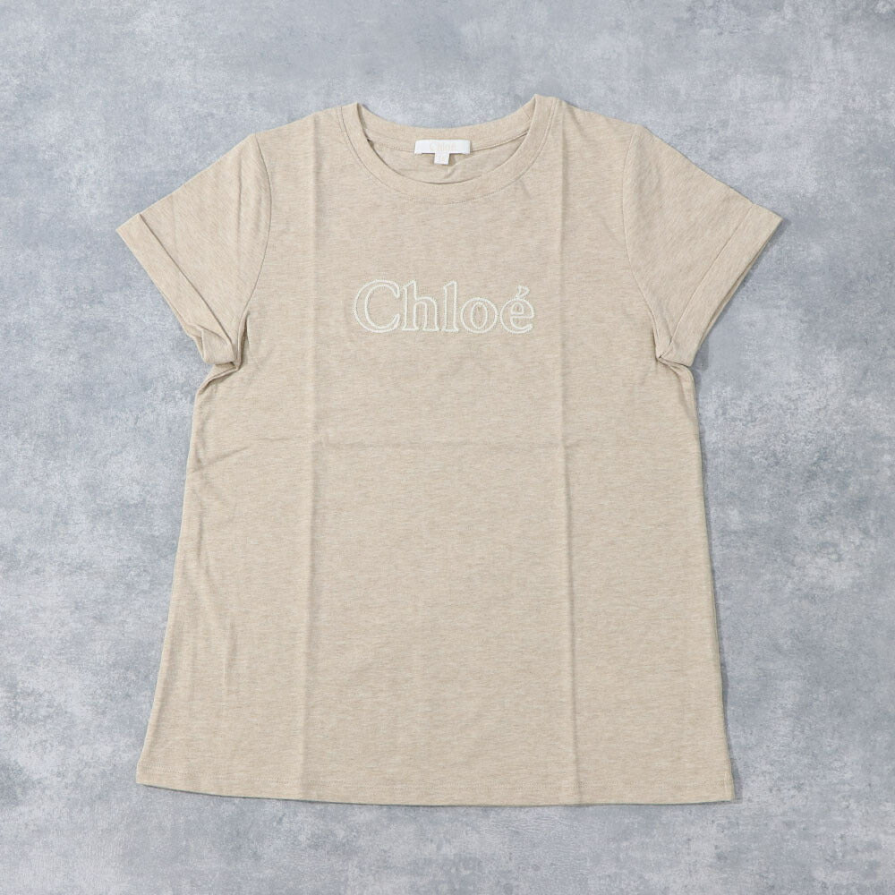 クロエ Chloe トップス Tシャツ・カットソー レディース ベージュ ホワイト コットン ロゴ 刺繍 クルーネック キッズモデル カットソー 半袖 C20112 C03