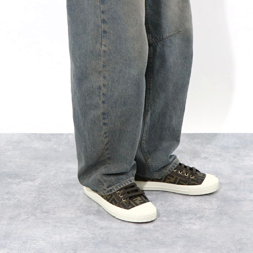 フェンディ FENDI シューズ スニーカー メンズ DOMINO SNEAKER ドミノ スニーカー カーキ ジャカード ラバー ロゴ 総柄 ローカット 7E1553 AJZX