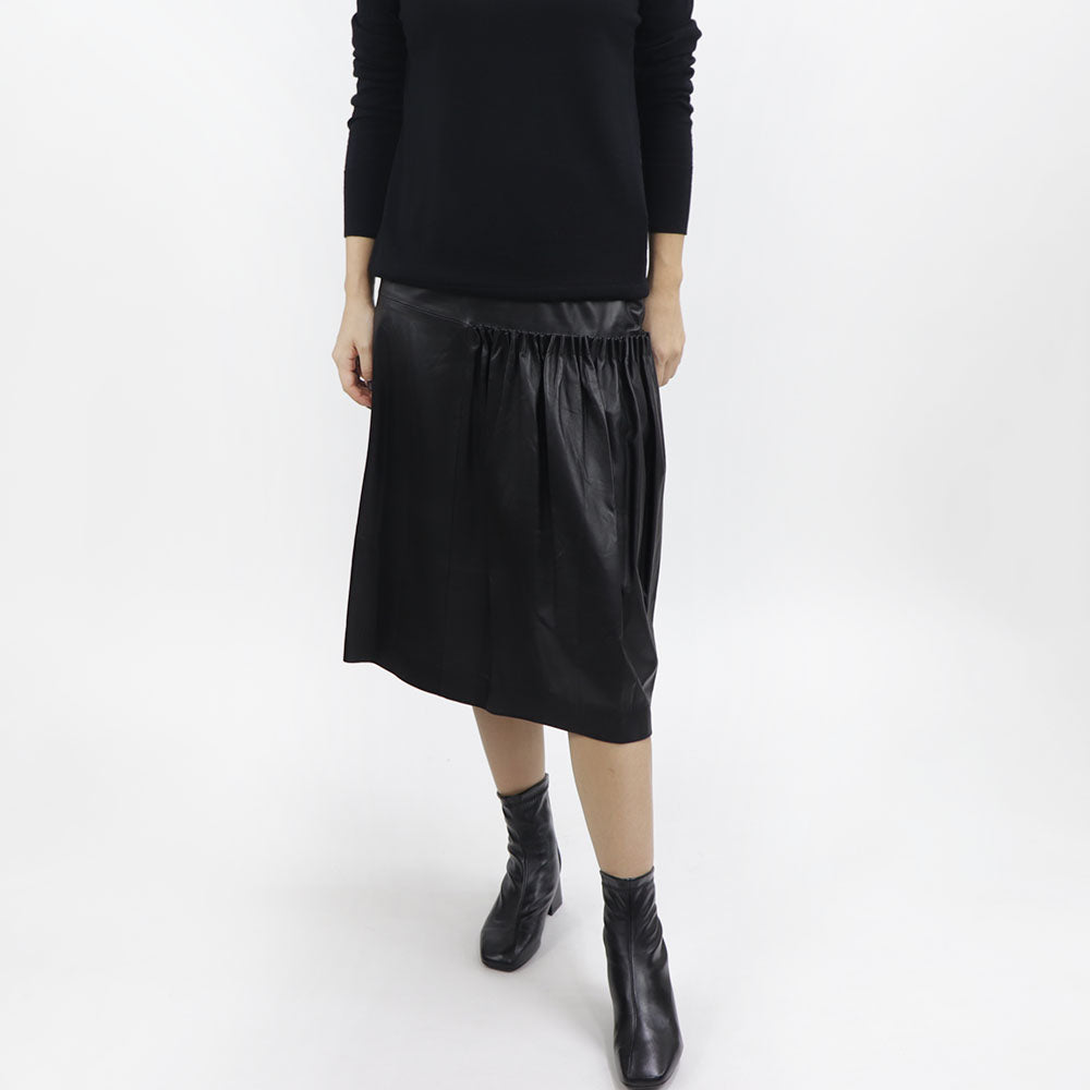 フェラガモ FERRAGAMO レザースカート ブラック