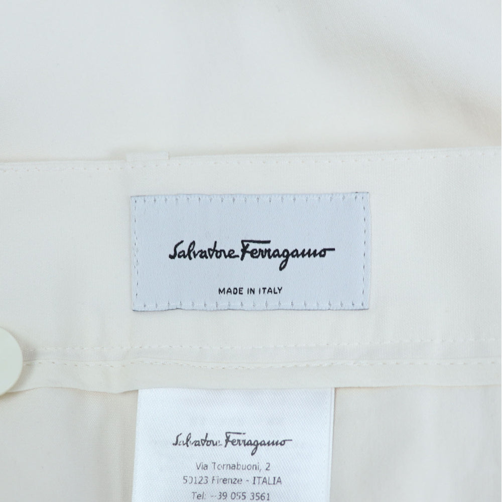フェラガモ FERRAGAMO パンツ ホワイト系 レディース