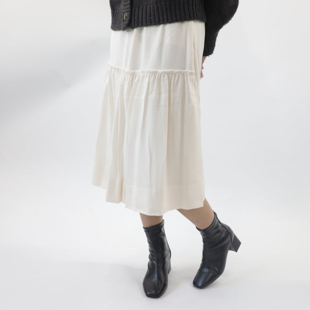 フェラガモ FERRAGAMO スカート ホワイト系