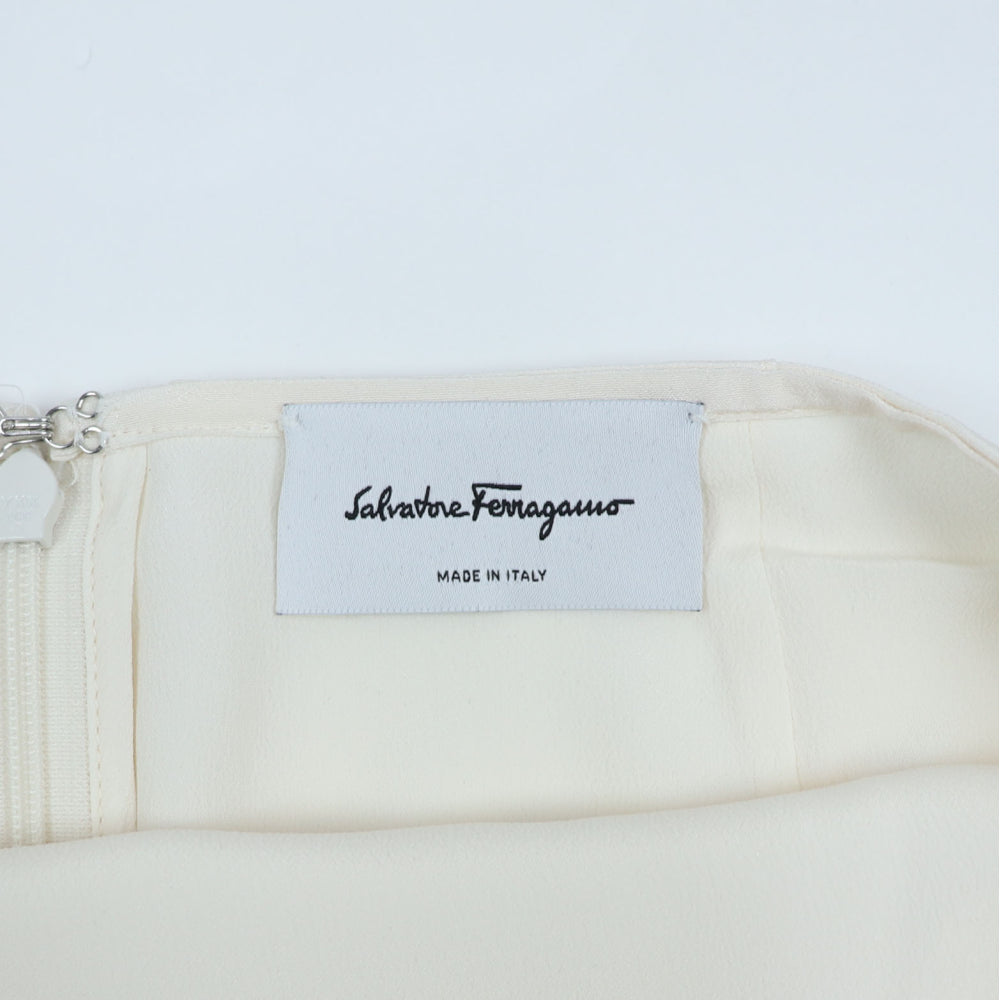 フェラガモ FERRAGAMO スカート ホワイト系