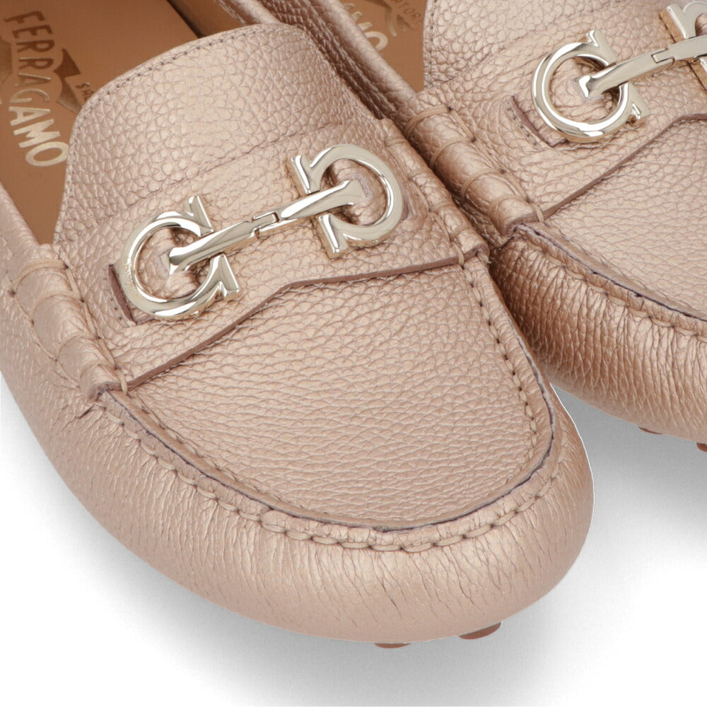 FERRAGAMO レザーブロンズ ローファー ODILIA 757939