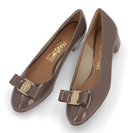 FERRAGAMO パンプス グレージュ レザー ヴァラリボン  VARA 1 740693