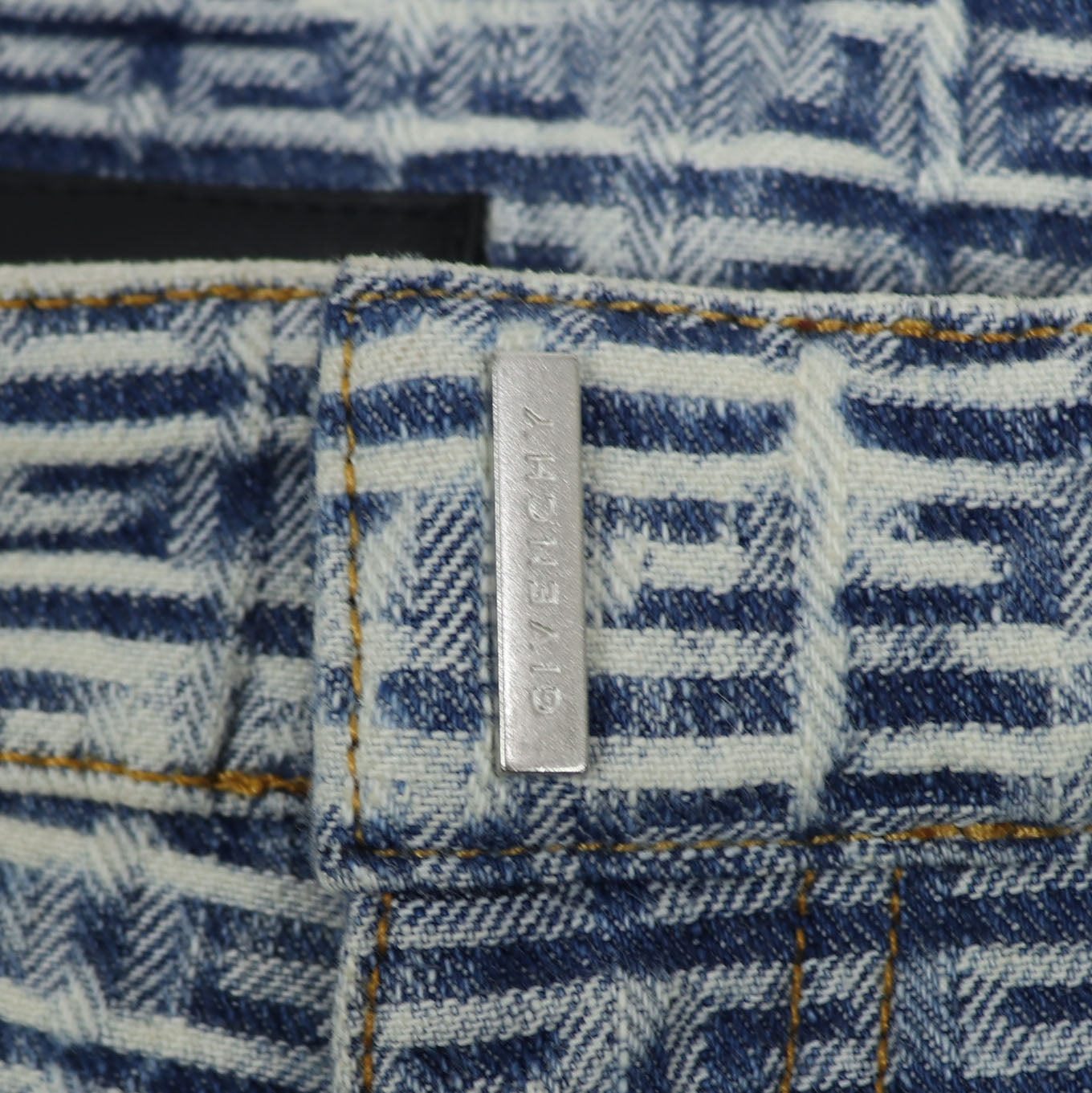 ジバンシィ  BM513J5Y31  デニムパンツ  メンズ