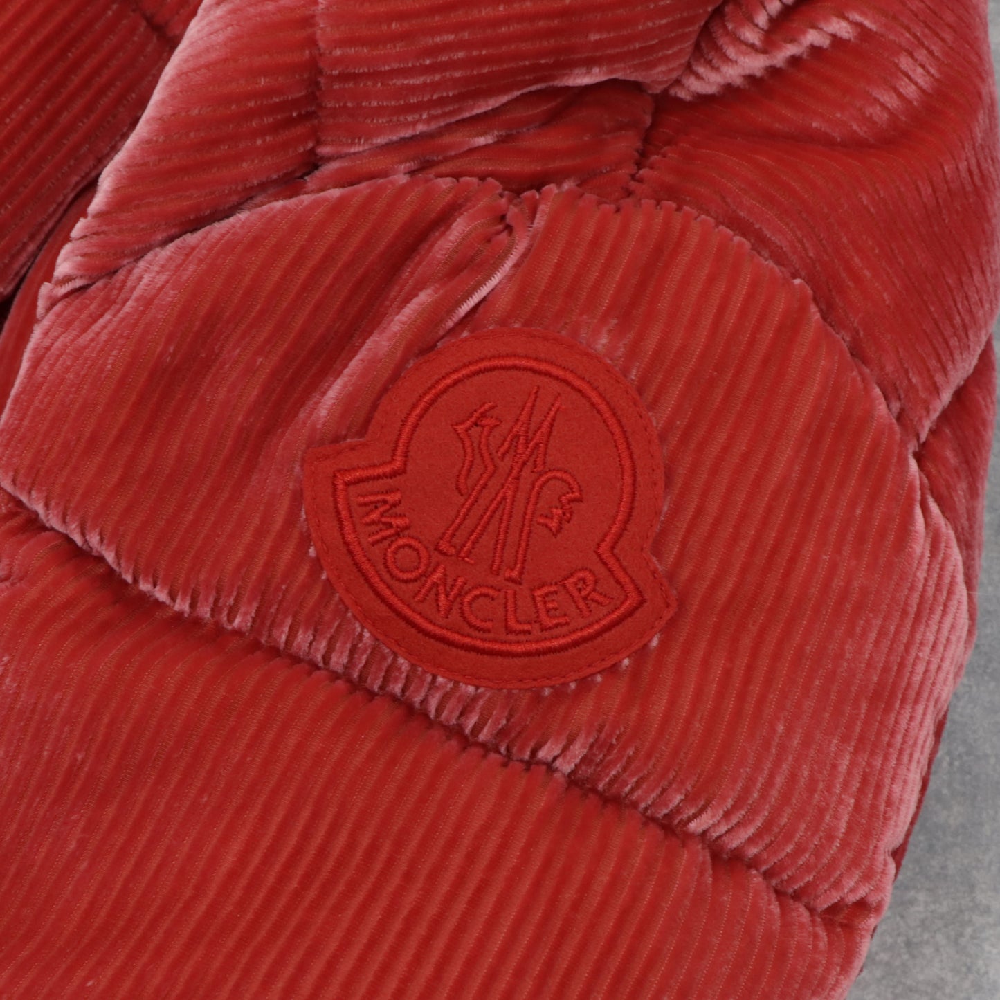モンクレール 1A521 00 V0080 ダウンジャケット レッド