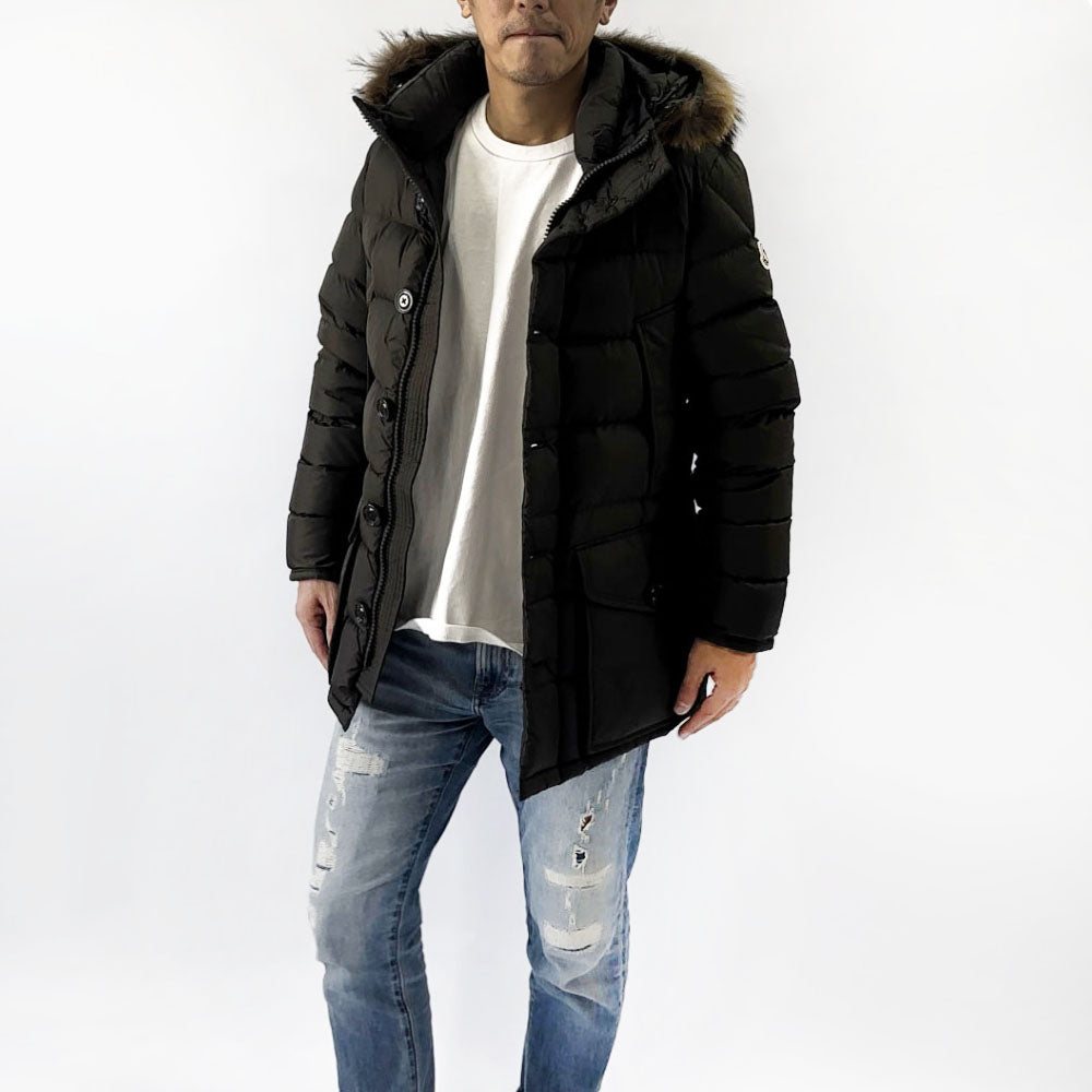モンクレール MONCLER 41380 25 68352 835 CLUNY ダウンジャケット ダウンコート ミディアム丈 フード取り外し可 ファー付 アウター カーキ メンズ