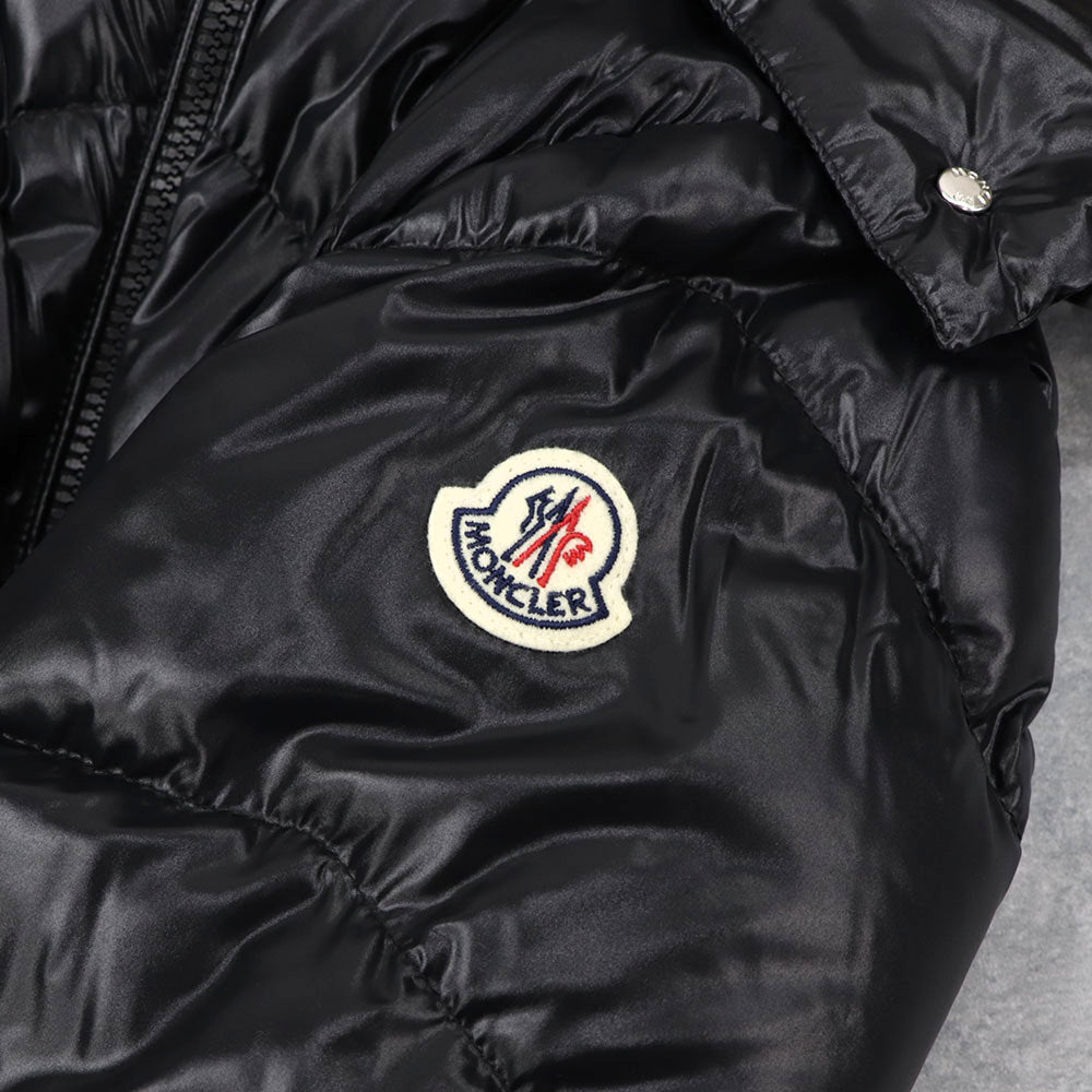 モンクレール 1A001 01 68950 LAITUE アウター