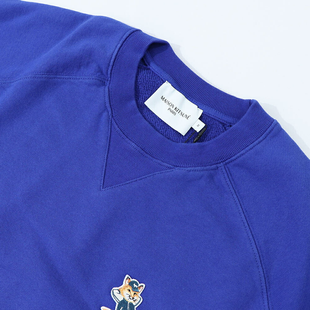 メゾン キツネ MAISON KITSUNE トップス スウェット・トレーナー メンズ DRESSED FOX PATCH CLASSIC SWEATSHIRT ネイビー ブラック フォックスパッチ スエット 無地 ワンポイント 長袖 クルーネック KM00304KM0001