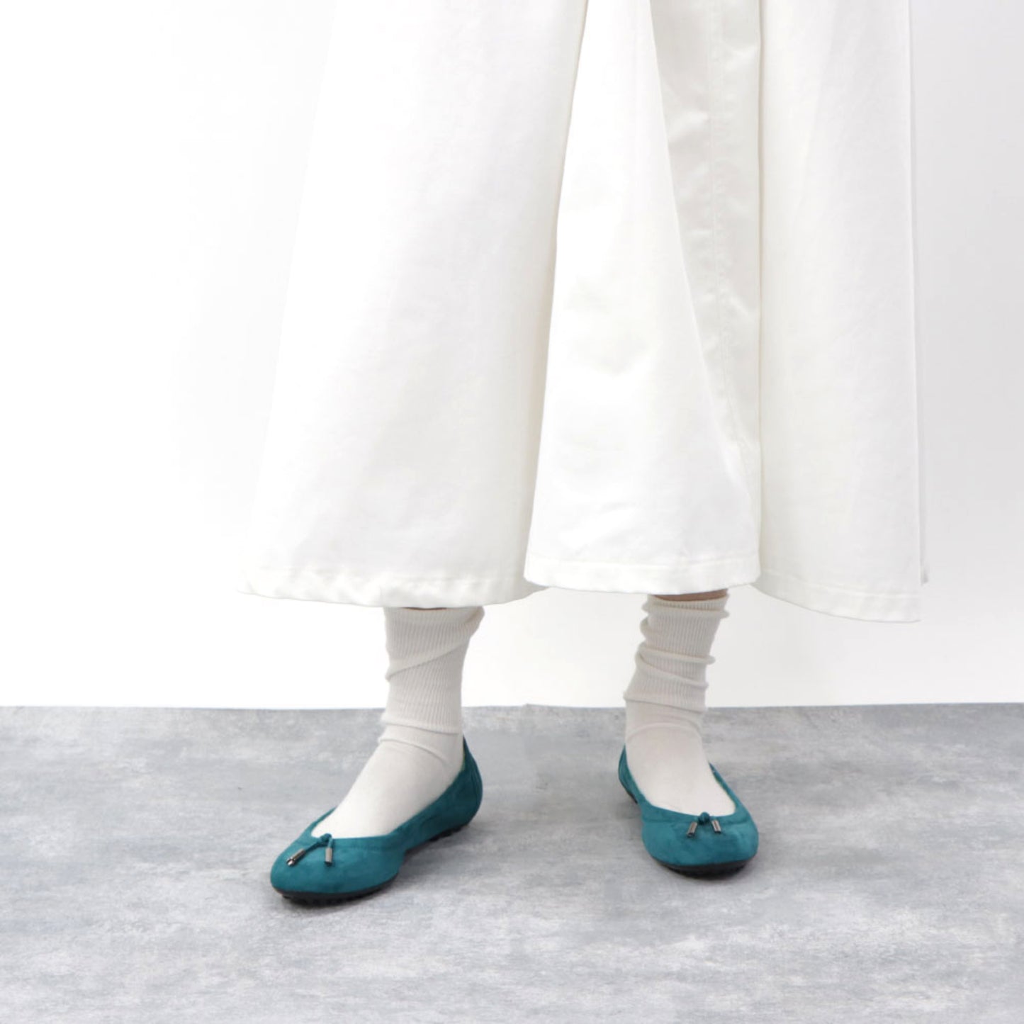 トッズ バレエシューズ XXW0HI0346ZHR0T206 ブルー