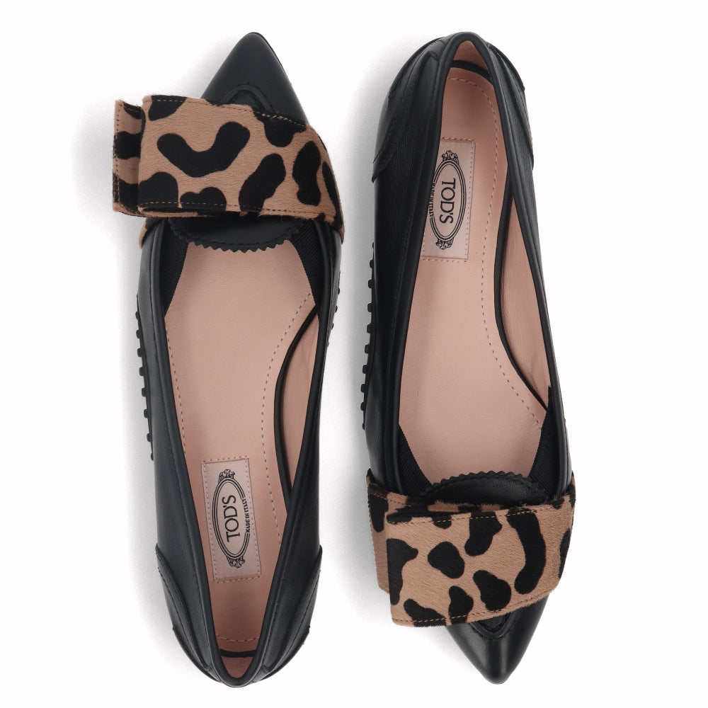 トッズ フラットシューズ XXW58B0BH60M8G3281 レザー