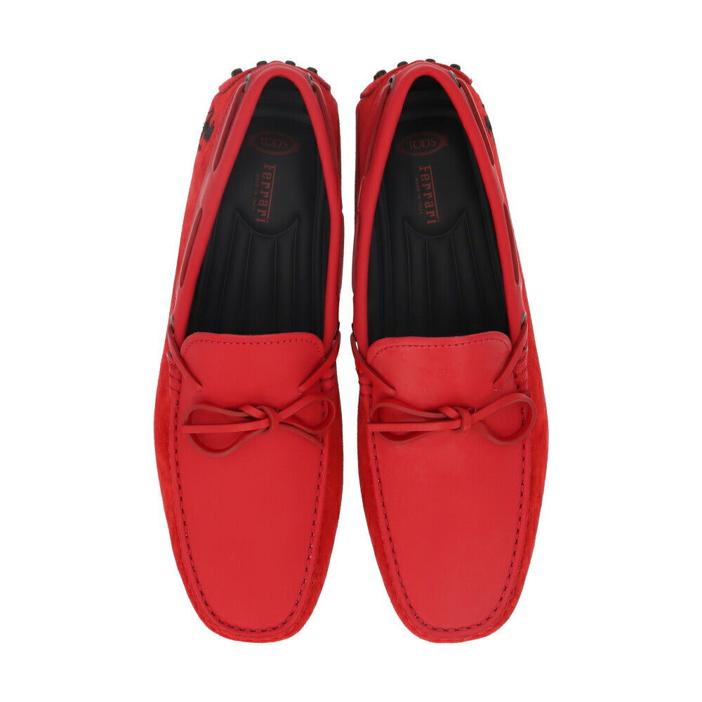 トッズ TOD'S シューズ レザーシューズ メンズ NEW GOMMINI 122 RICAMO CAVALLINO ORX レッド レザー スエード ゴンミーニ ドライビングシューズ モカシン フェラーリ ロゴ リボン 刺繍 XRM0GW0K510ORX02B4