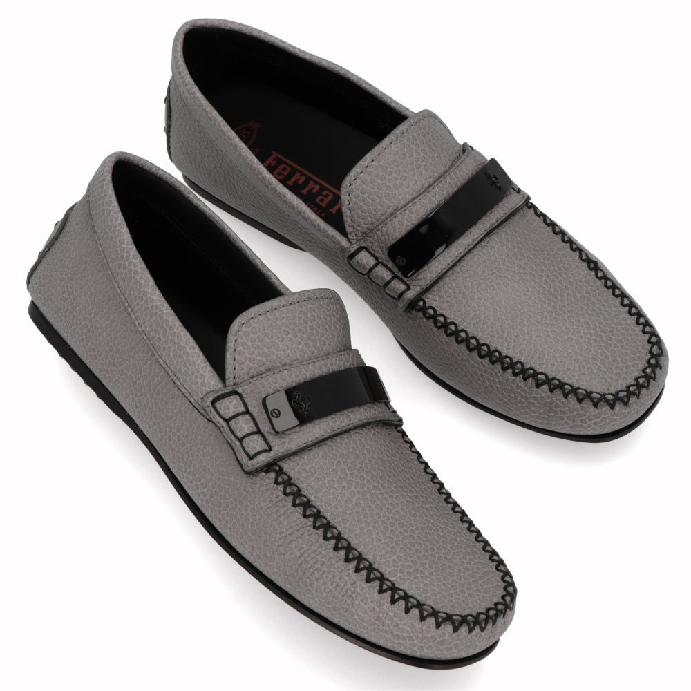 トッズ TODS シューズ レザーシューズ メンズ グレー レザー ゴンミーニ モカシン ドライビングシューズ フェラーリ Ferrari ロゴ