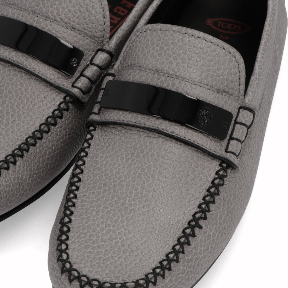 トッズ TODS シューズ レザーシューズ メンズ グレー レザー ゴンミーニ モカシン ドライビングシューズ フェラーリ Ferrari ロゴ