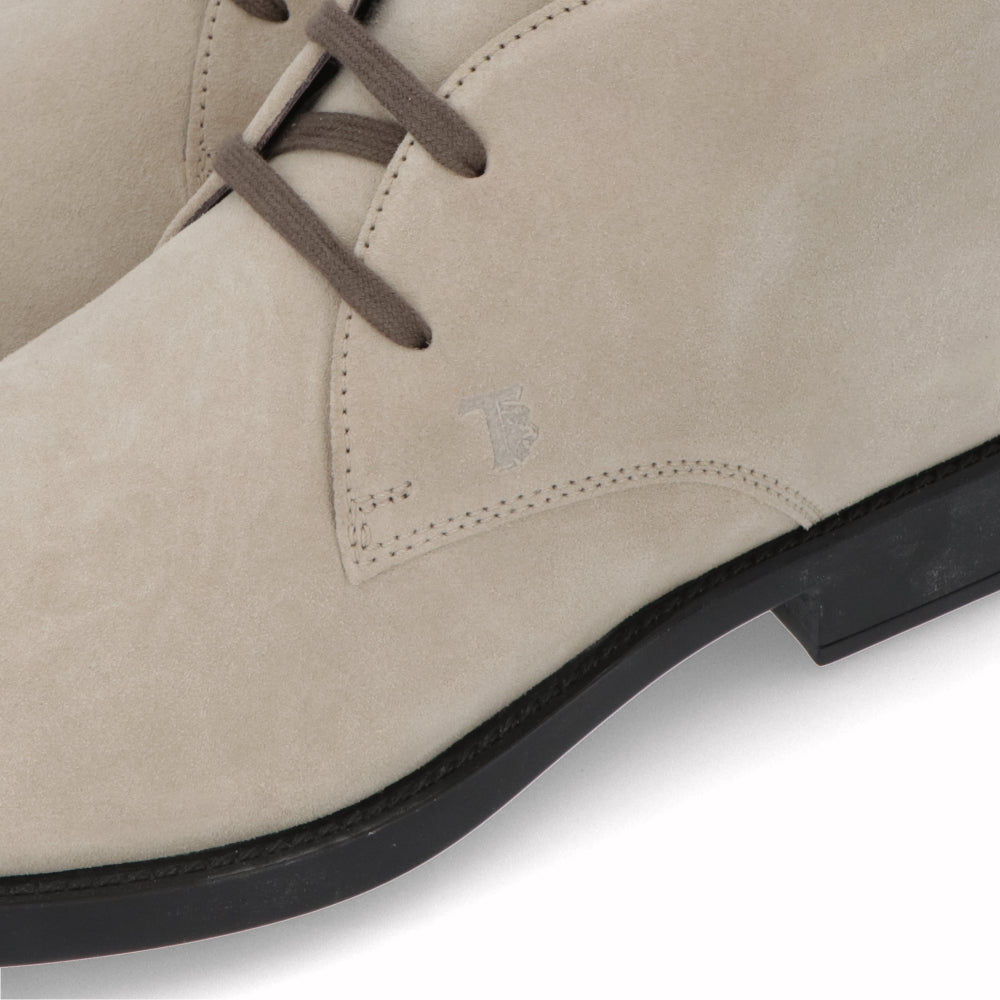 TOD’S ショートブーツ ベージュ スエード チャッカブーツ