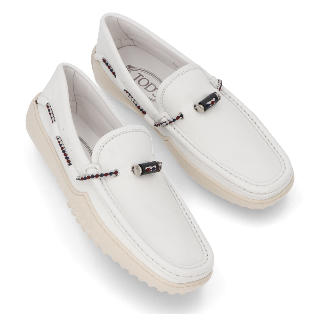 トッズ シューズ レザーシューズ ローファー メンズ ホワイト レザー ゴンミーニ ドライビングシューズ モカシン XXM24C0CW00OIL B001