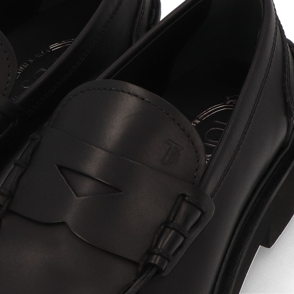 トッズ TOD'S シューズ レザーシューズ メンズ MOCASSINO EXTRALIGHT 92C WoX NERO ブラック レザー モカシン 革靴 本革 ローファー ロゴ シンプル 厚底 レースアップシューズ XXM92C0DS20WOX B999