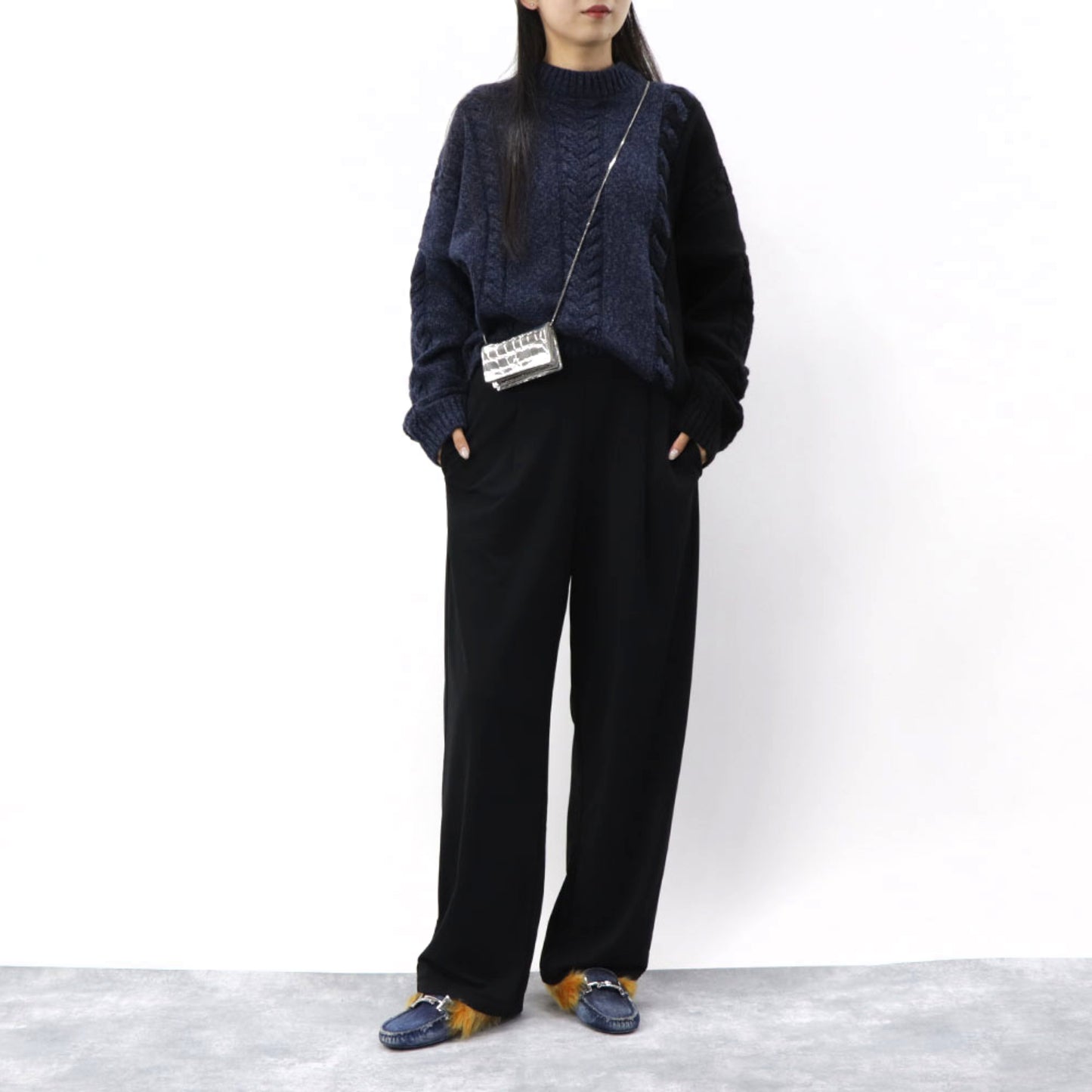 トッズ シューズ パンプス レディース ネイビー イエロー ダブルT ドライビングシューズ モカシン ファー デニム ムートン ヒールなし XXW00G0X880IUB9998