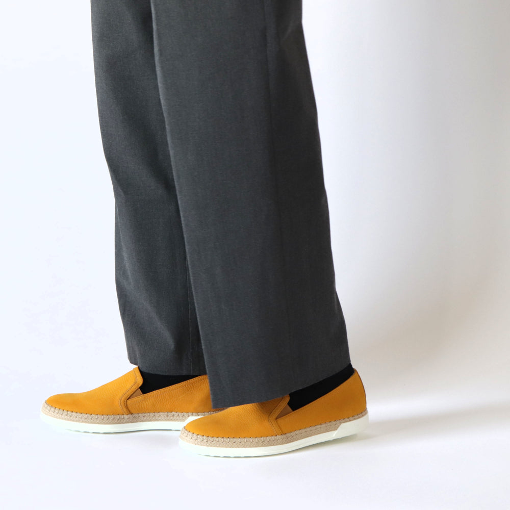 トッズ TOD’S スリッポン イエロー ユニセックス