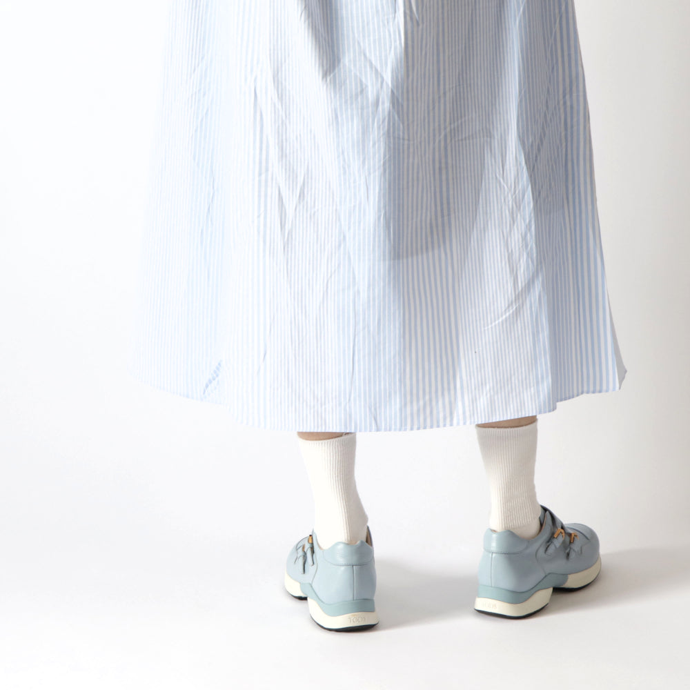TOD’S スニーカー スリッポン ライトブルー レザー