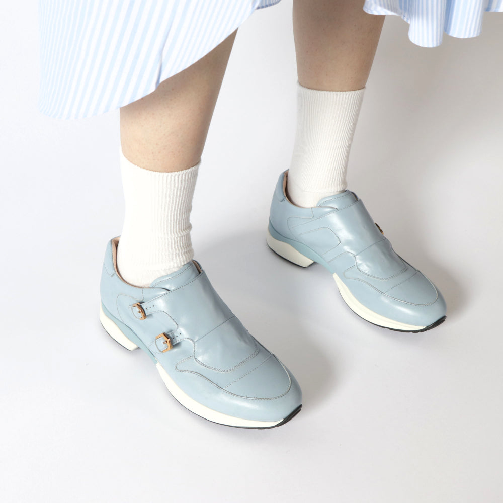 TOD’S スニーカー スリッポン ライトブルー レザー