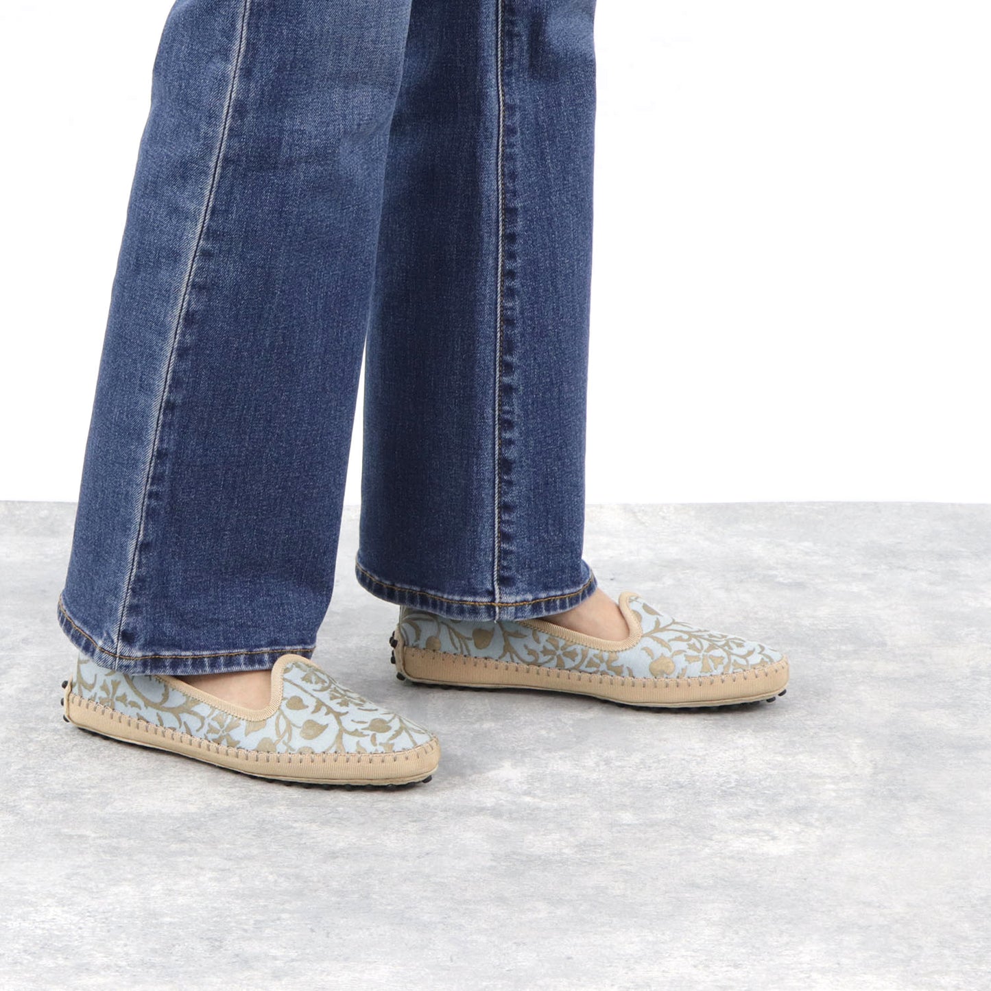 トッズ フラットシューズ XXW24B0AI71K4F 柄