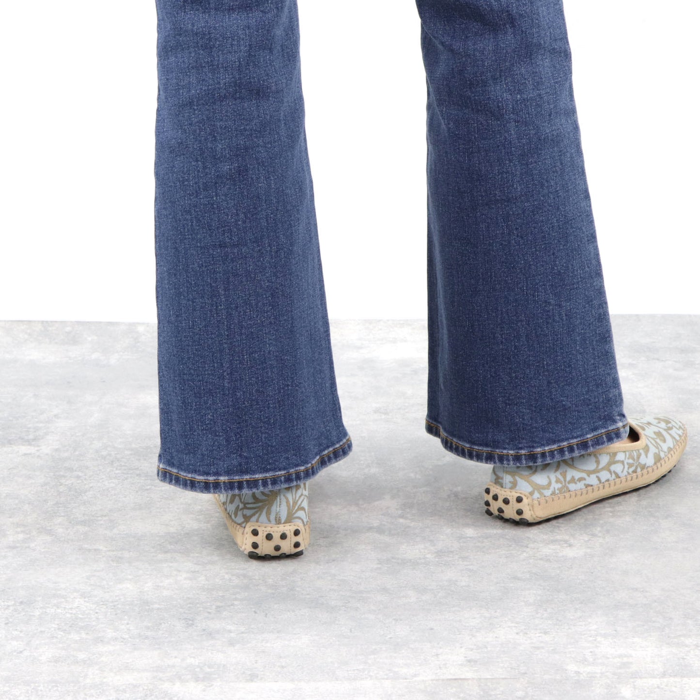 トッズ フラットシューズ XXW24B0AI71K4F 柄