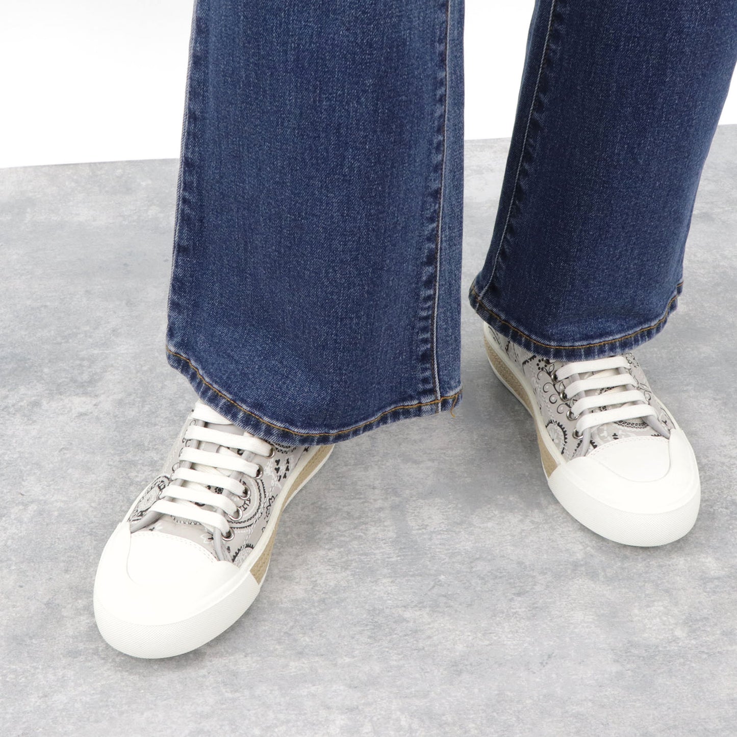 トッズ シューズ スニーカー ローカット XXW26A0T640GPQ