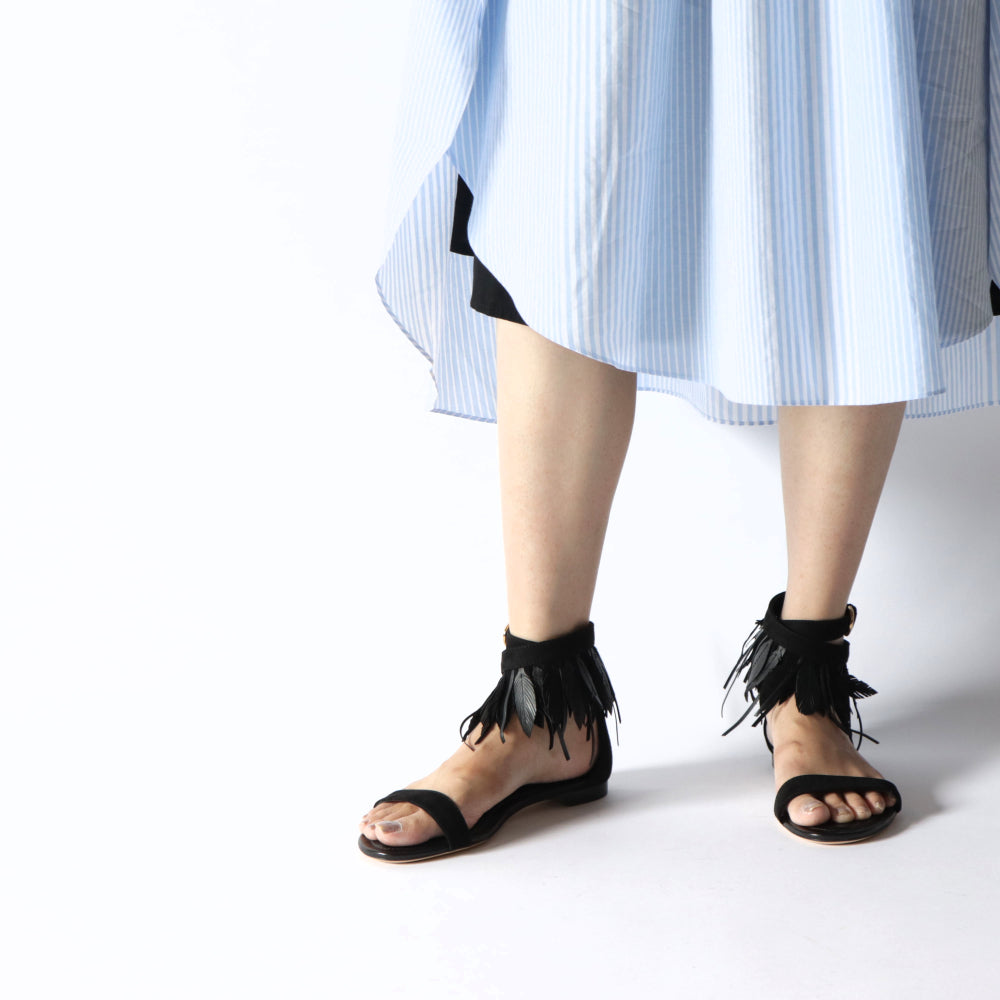 トッズ サンダル レディース CUOIO LEGG.37B SAND NAP. PIUME PEL.HRO ブラック スエード フリンジ フラット ヒールなし XXW37B0AR60HR0 B999