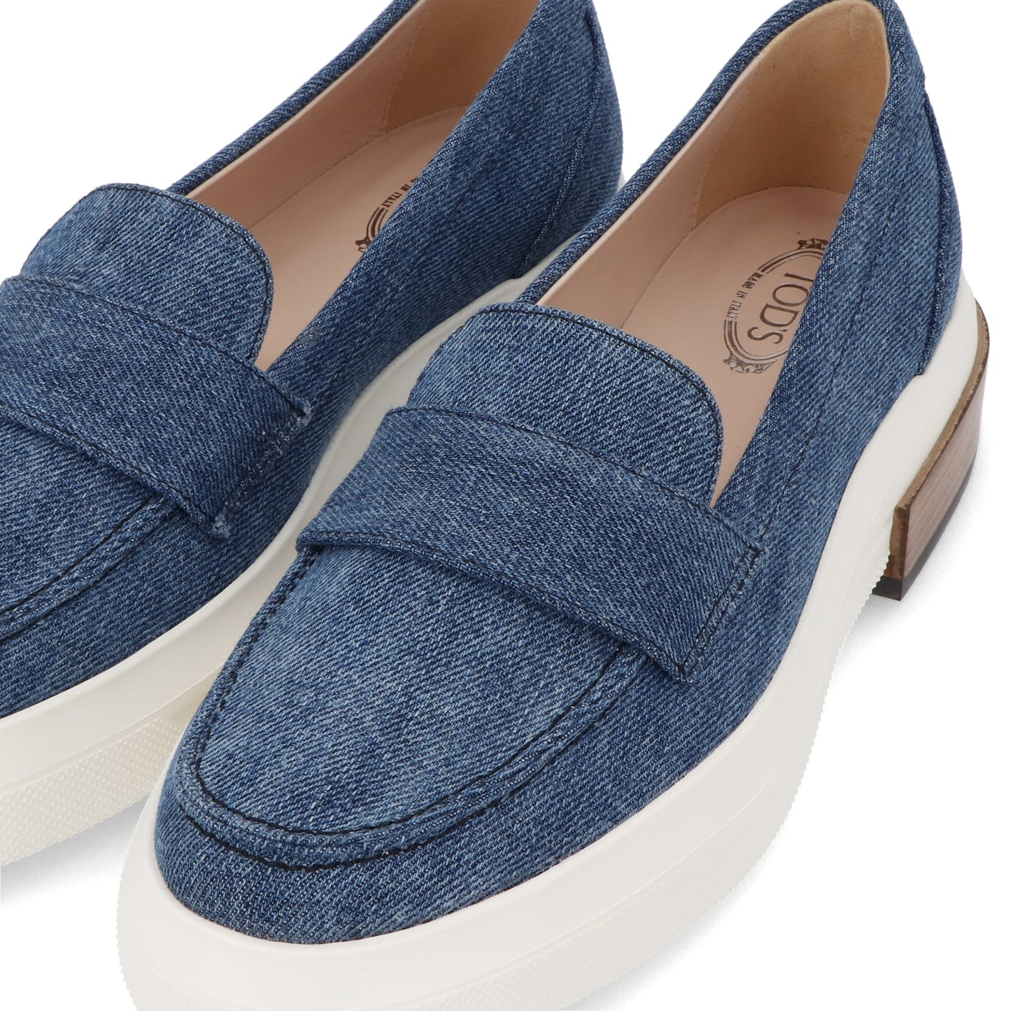トッズ XXW92B0Y41YJD1 ブルー ローファ デニム