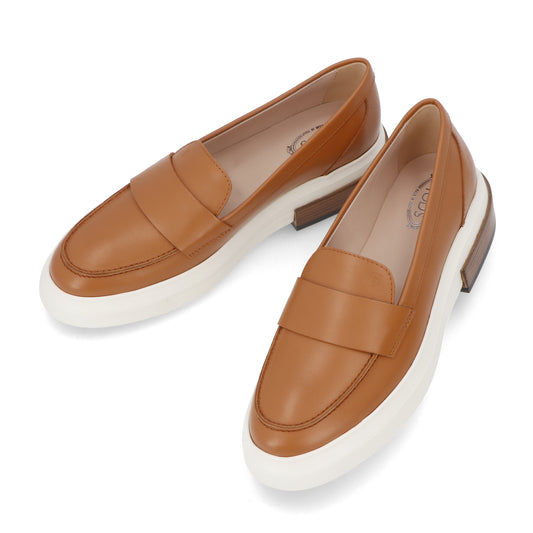 トッズ レザーシューズ ローファー XXW92B0Y41ZGOC