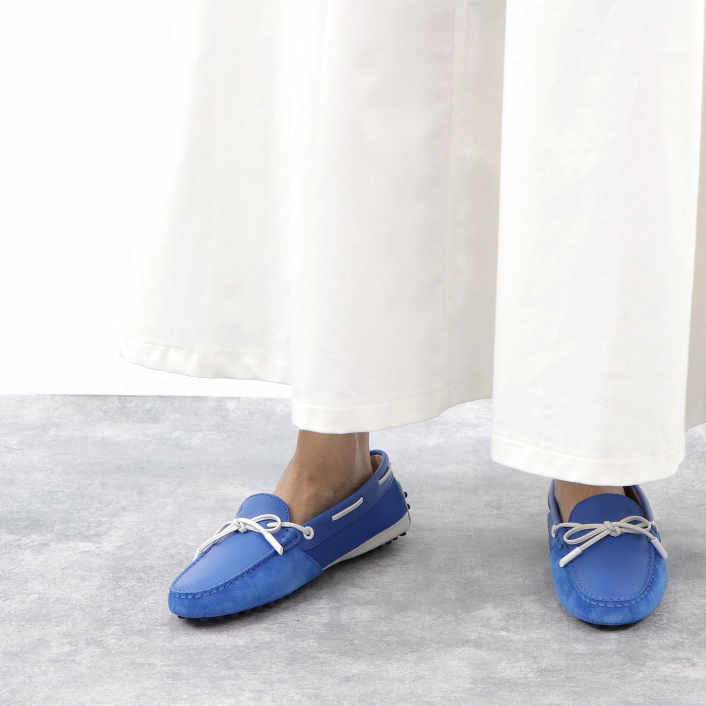 トッズ ドライビングシューズ XXW0FW0X900JAH ゴンミーニ