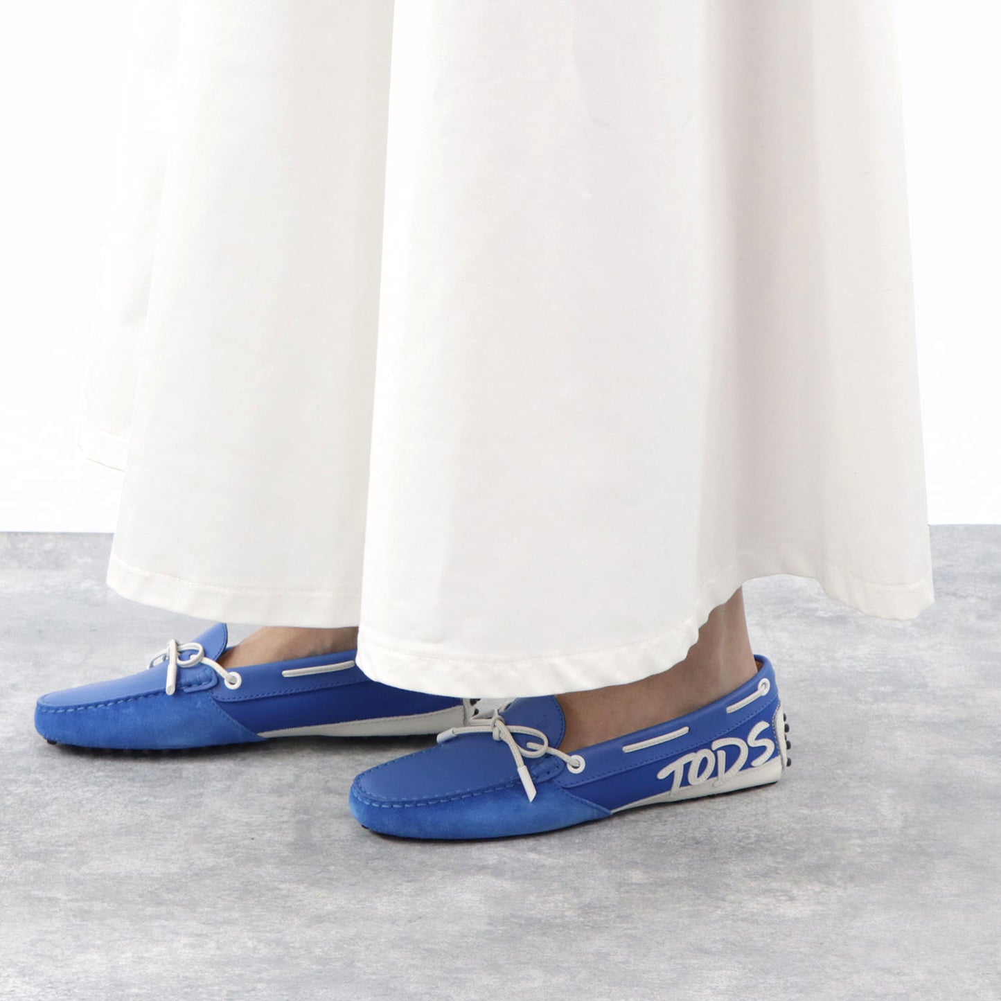 トッズ ドライビングシューズ XXW0FW0X900JAH ゴンミーニ