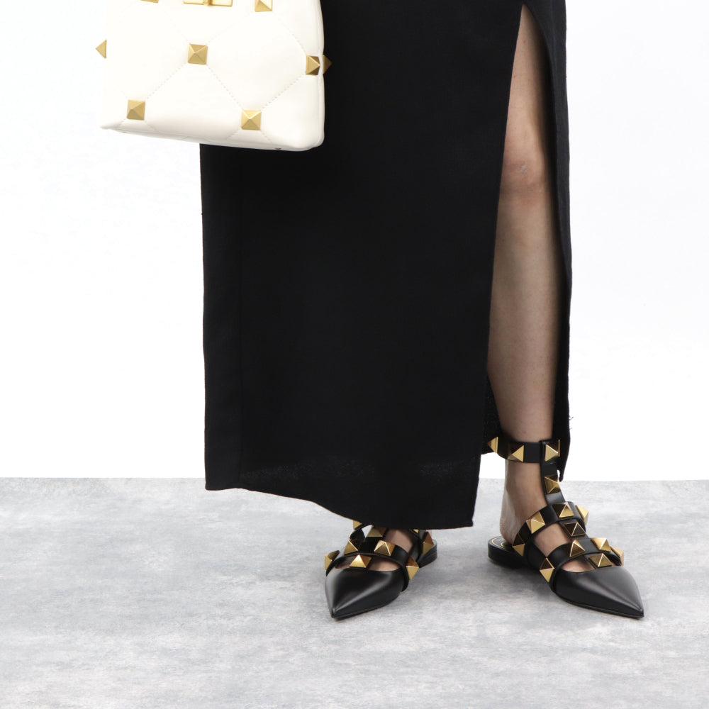 ヴァレンティノ VALENTINO サンダル ヒールなし XW0S0BY5 ZWM 0NO レディース ブラック ホワイト ロックスタッズ