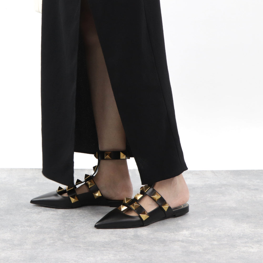 ヴァレンティノ VALENTINO サンダル ヒールなし XW0S0BY5 ZWM 0NO レディース ブラック ホワイト ロックスタッズ