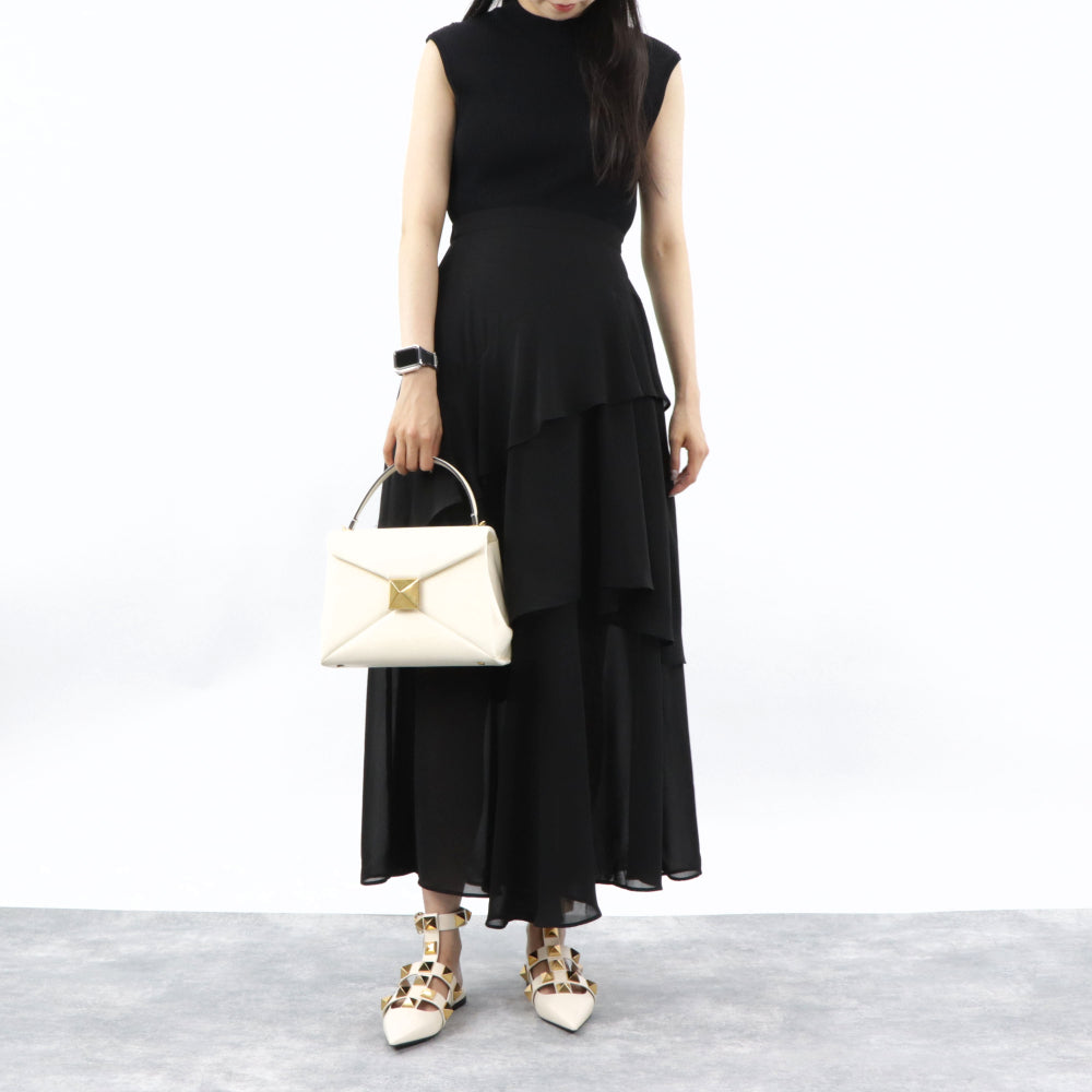 ヴァレンティノ VALENTINO サンダル ヒールなし XW0S0BY5 ZWM 0NO レディース ブラック ホワイト ロックスタッズ