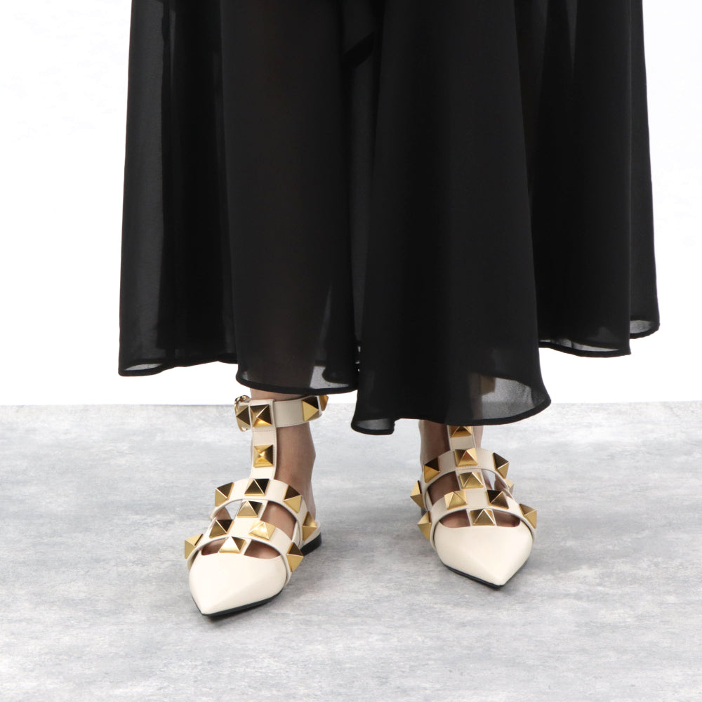 ヴァレンティノ VALENTINO サンダル ヒールなし XW0S0BY5 ZWM 0NO レディース ブラック ホワイト ロックスタッズ