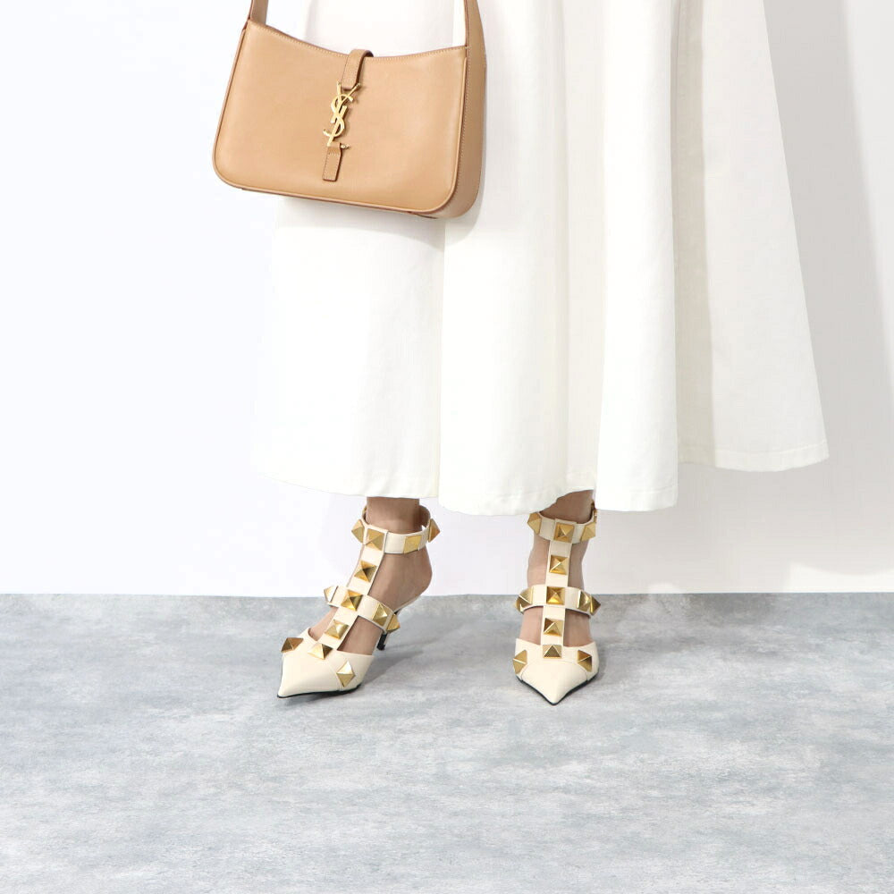 ヴァレンティノ VALENTINO シューズ パンプス レディース ブラック ベージュ アイボリー レザー ローマンスタッズ ポインテッドトゥ ゴールド金具 サンダル ヒールあり 2W2S0CB2ZWM