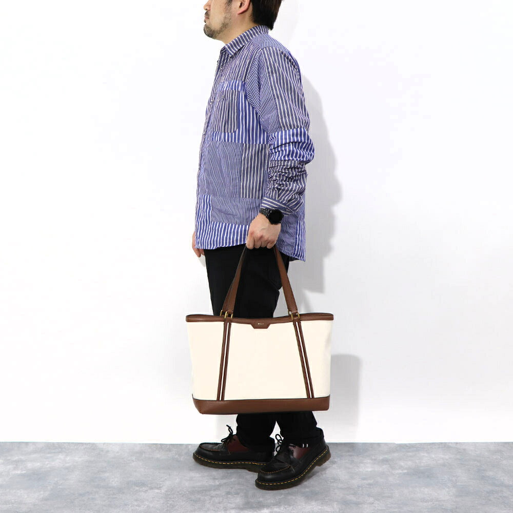 バリー BALLY バッグ トートバッグ ユニセックス CODE TOTE LF ホワイト×ブラウン ファブリック レザー メンズ レディース ロゴ ゴールド金具 ミニポーチ シンプル 大容量 WAE03W