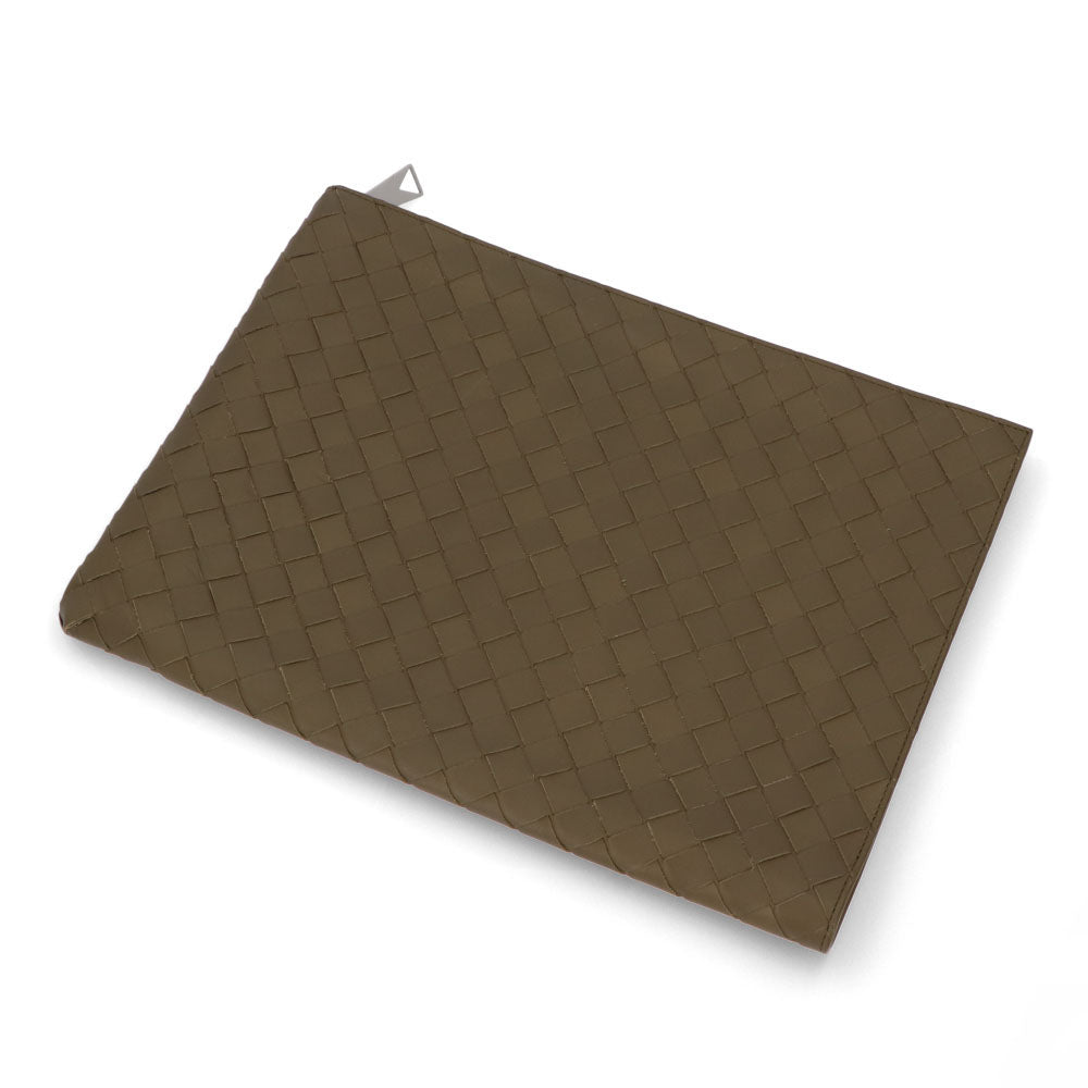 ボッテガ ヴェネタ BOTTEGA VENETA バッグ クラッチバッグ メンズ Intrecciato Half Zipped Pouch カーキ カーフスキン イントレチャート ハーフジップポーチ コントラストカラー 607479 VCPQ3