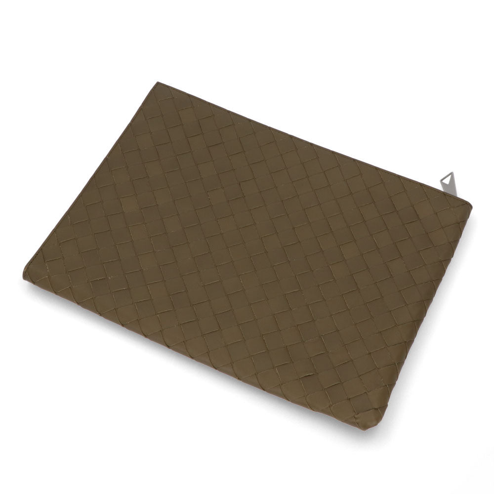 ボッテガ ヴェネタ BOTTEGA VENETA バッグ クラッチバッグ メンズ Intrecciato Half Zipped Pouch カーキ カーフスキン イントレチャート ハーフジップポーチ コントラストカラー 607479 VCPQ3