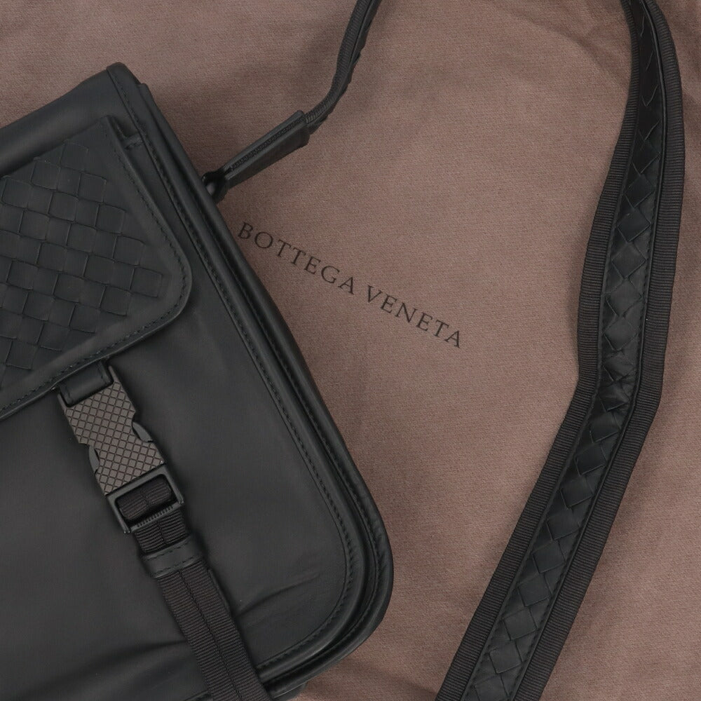 ボッテガ ヴェネタ BOTTEGA VENETA バッグ ショルダーバッグ 534435 VQ12A1000 イントレチャート メンズ ブラック A4対応 横型 メッセンジャーバッグ