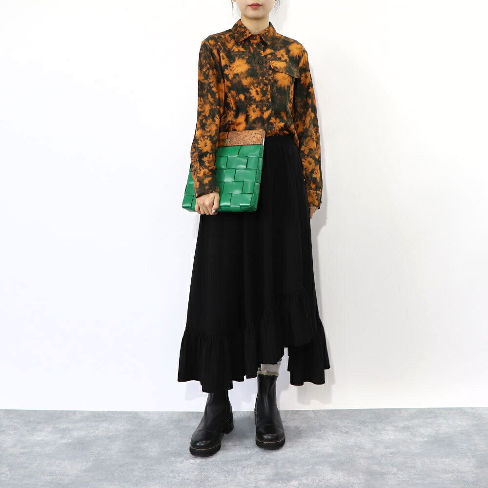 BOTTEGA VENETA BVスナップ クラッチバッグ