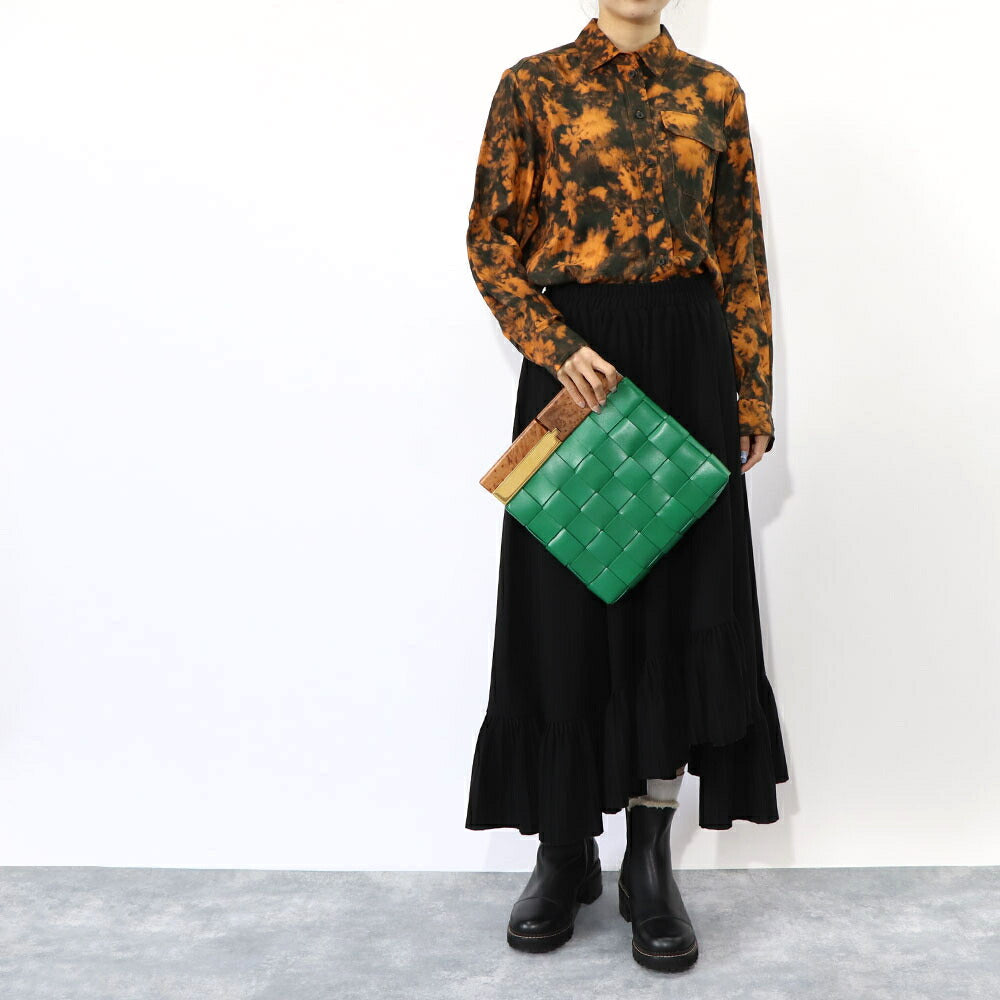 BOTTEGA VENETA BVスナップ クラッチバッグ